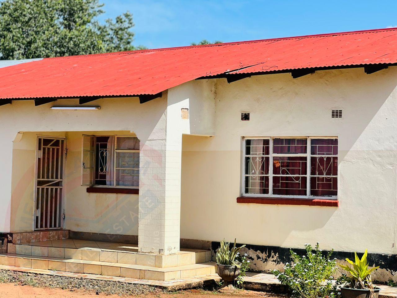 3-Bedroom semi-detcahed House on sale in Livingstone, Off Airport Road