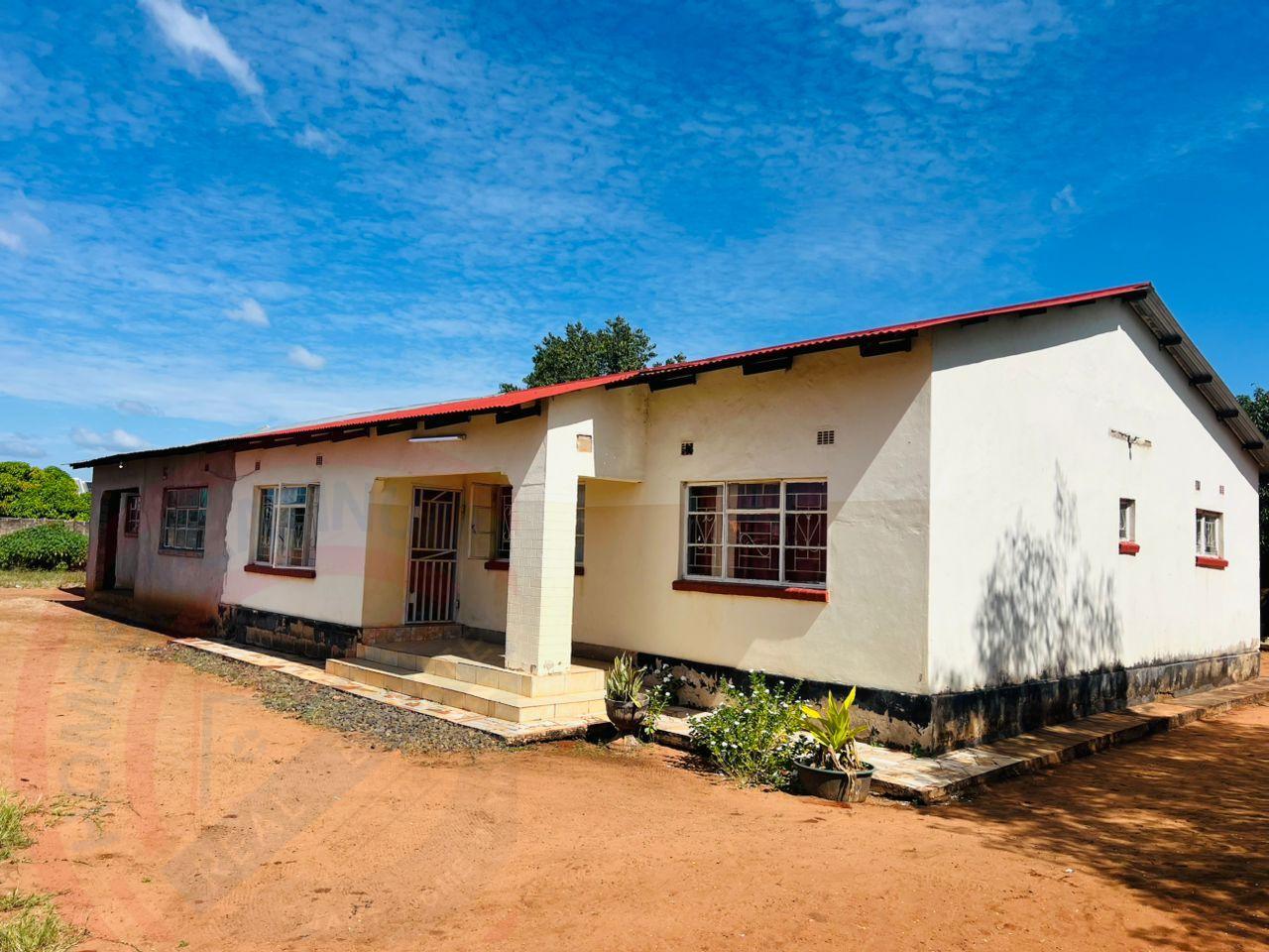 3-Bedroom semi-detcahed House on sale in Livingstone, Off Airport Road