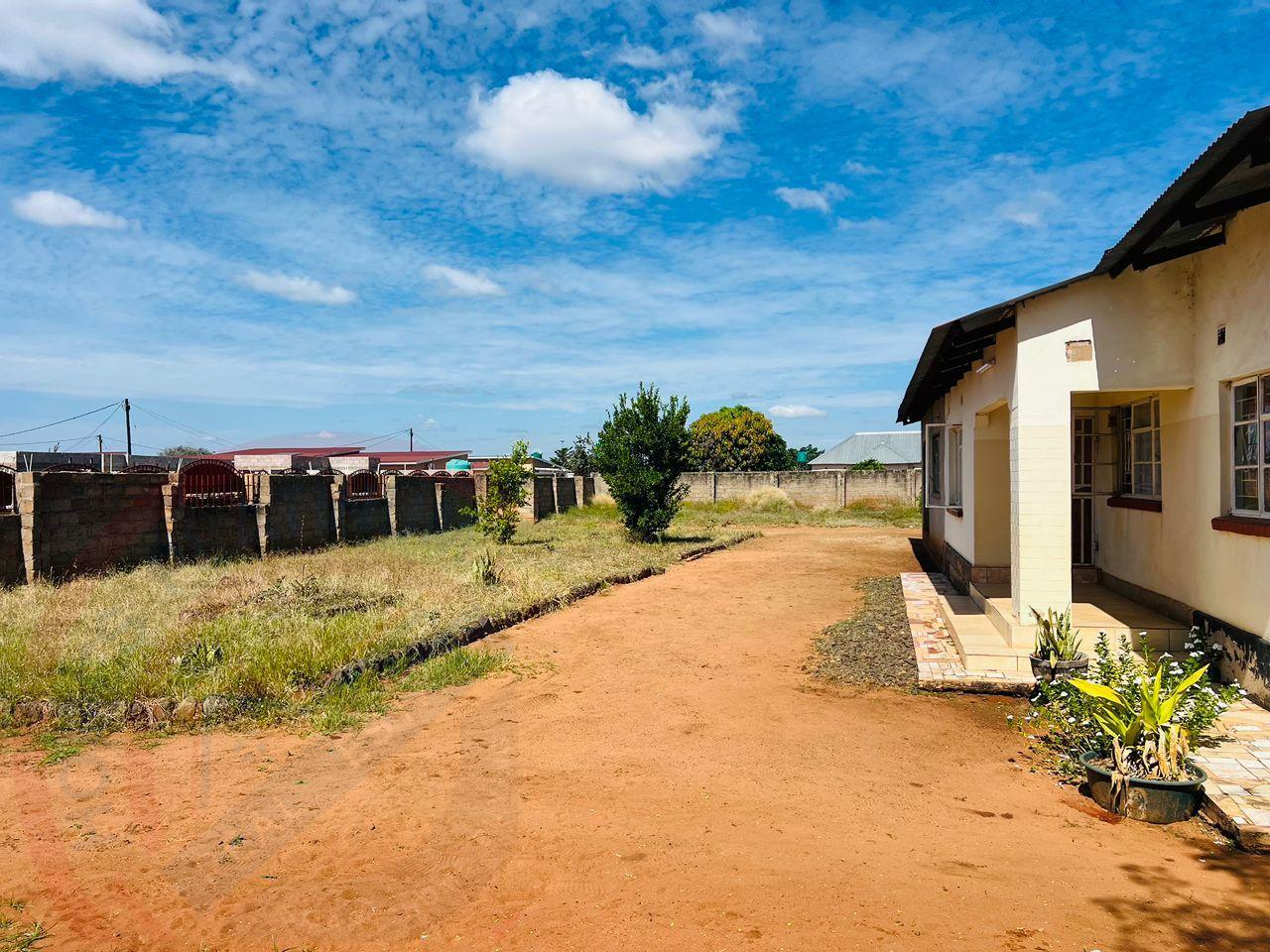3-Bedroom semi-detcahed House on sale in Livingstone, Off Airport Road